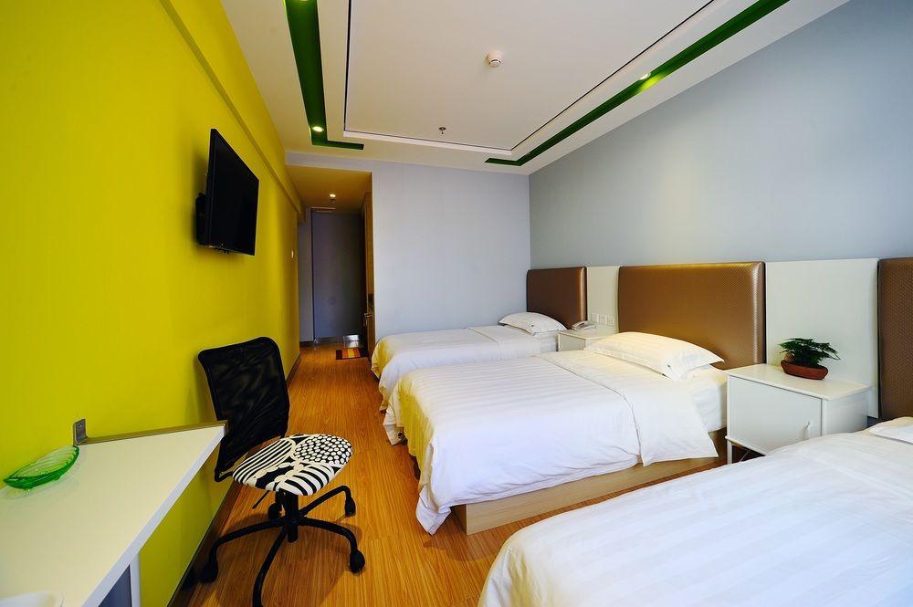 Zhong An Hotel Beijing Former Residence Of Journalist Edgar Snow -Free Laundry Service,Free Freshly Ground Coffee,Provide Tourism And Ticketing Service ,English Service ,Near Tian'Anmen Forbidden City,Wangfujing Walking Street Dış mekan fotoğraf