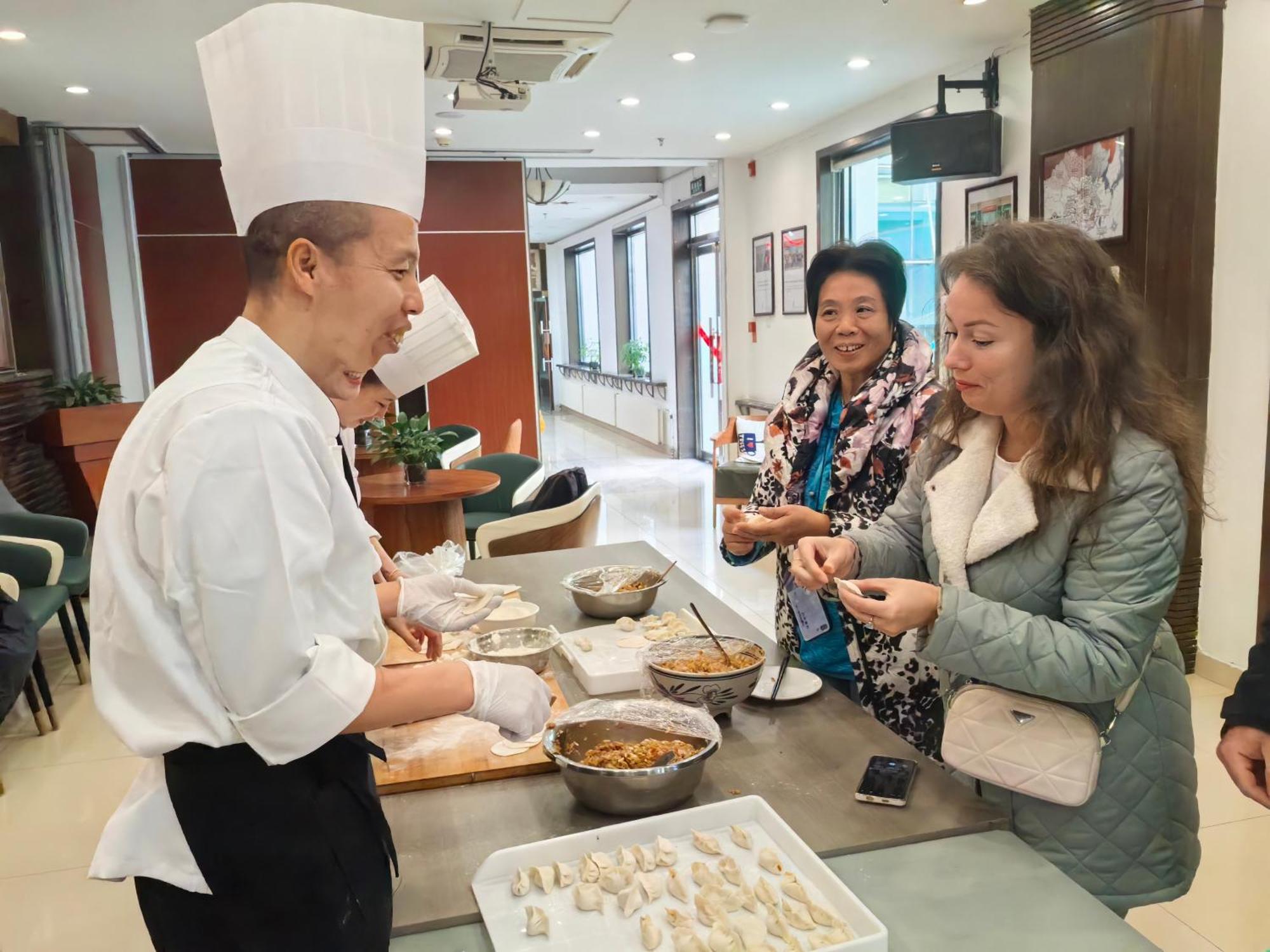 Zhong An Hotel Beijing Former Residence Of Journalist Edgar Snow -Free Laundry Service,Free Freshly Ground Coffee,Provide Tourism And Ticketing Service ,English Service ,Near Tian'Anmen Forbidden City,Wangfujing Walking Street Dış mekan fotoğraf